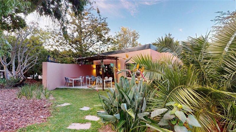 非洲小屋酒店 西萨默塞特 外观 照片